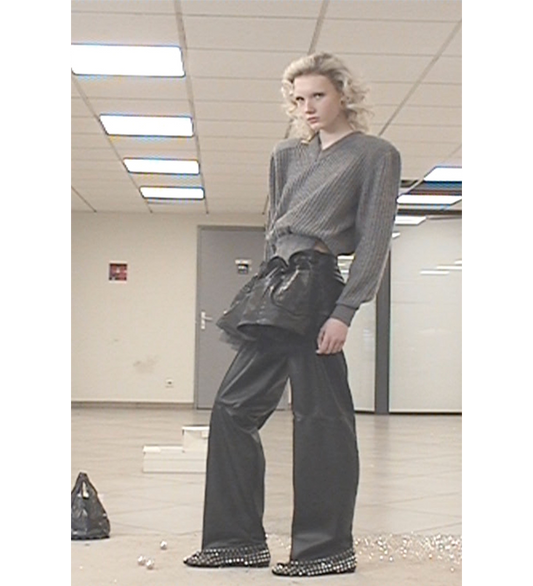 SCRUNCH LEATHER SKIRT BLACK MEDIUM