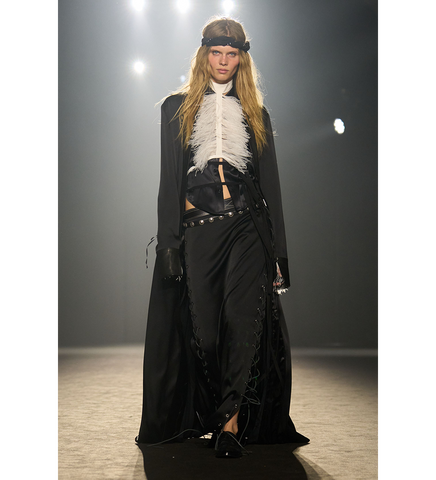 BETS HIGH NECK COLLAR WITH FRISEE FEATHERS NATURAL WHITE BETS HIGH NECK COLLAR WITH FRISEE FEATHERS NATURAL WHITE