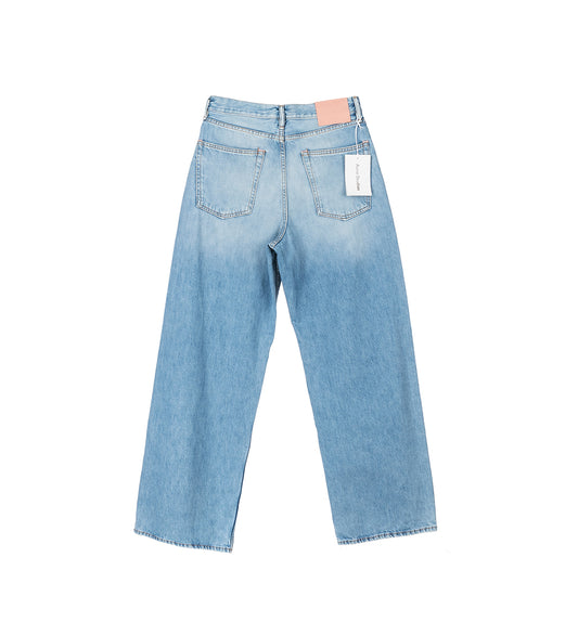 1981 U VINTAGE LIGHT BLUE