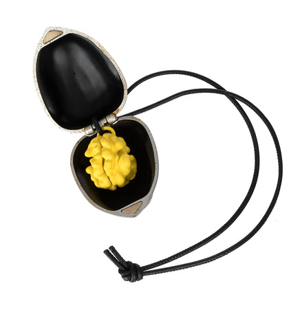 WALNUT KEYRING AGED GOLD WALNUT KEYRING AGED GOLD