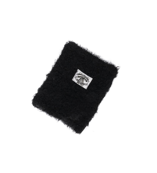 SQUARE FLUFFY BEANIE BLACK