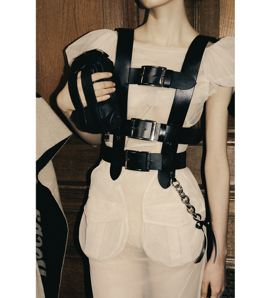LEATHER MULTI BELT HARNESS W/PEARL CHAIN BLACK/SILVER