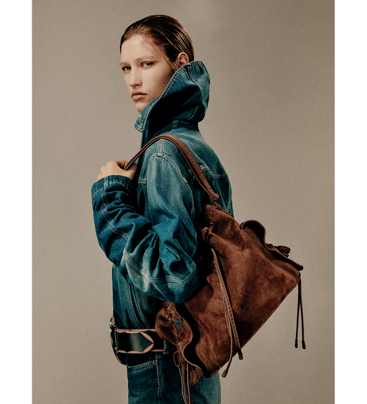 MULTIPOCKET BUCKET SUEDE COGNAC BROWN