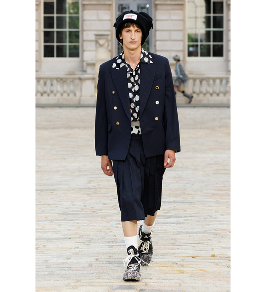 SUPERSIZED CHUNKY EARS BEANIE BLACK