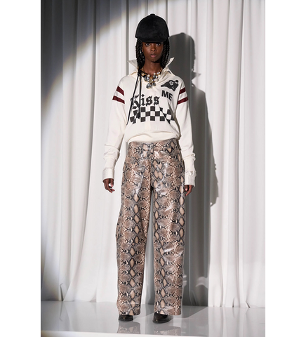 KISS ME QUARTER ZIP PULLOVER OFF WHITE RED