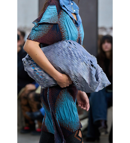 FIORE TWISTED BAG STONE GREY