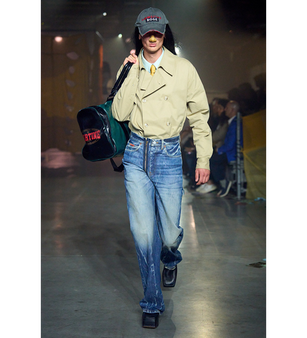 CASUAL JEAN BLUE BLEACHED WASH
