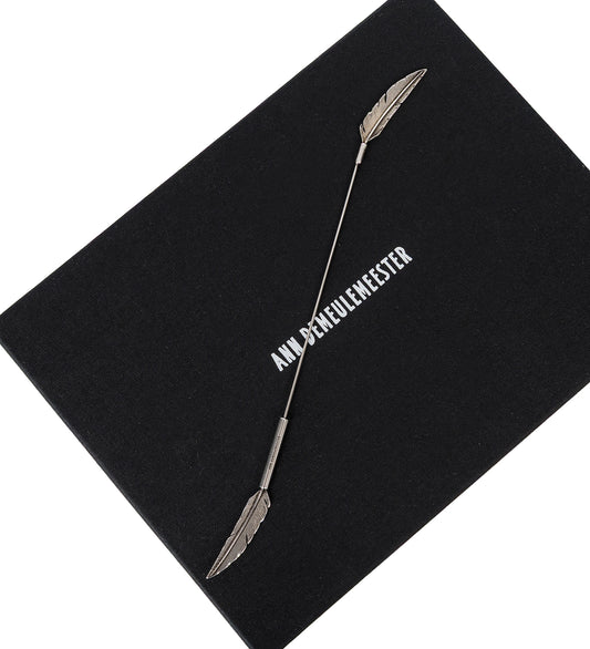 LORNS FEATHER PIN ANTIQUE SILVER