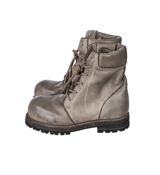 MOAN BOOTS CONCRETE