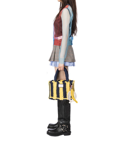 BUCKET BAG WITH BANANA PEEL KEYRING BLUE/YELLOW