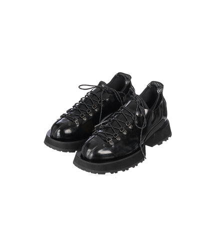 BUTEO BLACK