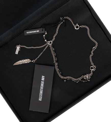 MAIKO FEATHER NECKLACE ANTIQUE SILVER