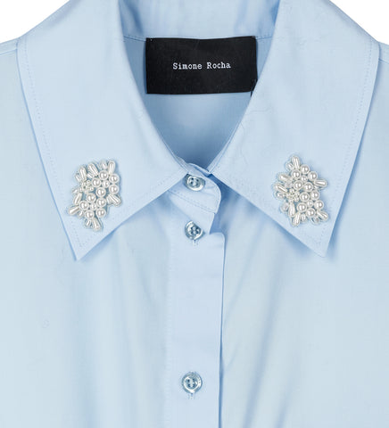 ELONGATED CUFF BUTTON PLACKET SHIRT W/EMB. BABY BLUE/PEARL
