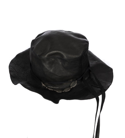 ARIL SMALL LEATHER HAT WITH CHAINS BLACK