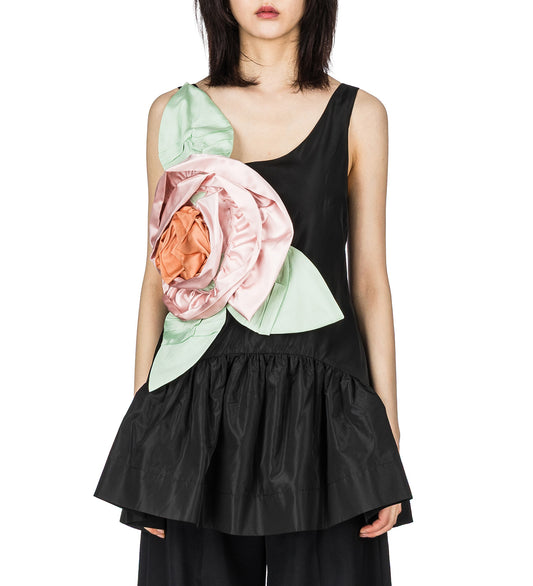 PRESSED ROSETTE TILTED NECK PEPLUM TOP BLACK/MULTI