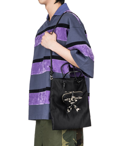 TRIANGLE POUCH BAG BLACK