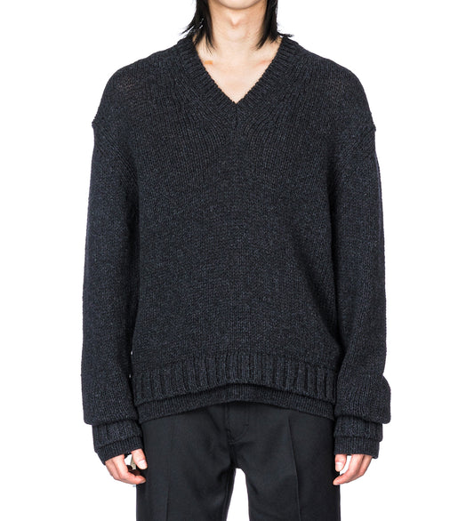 FALSE V-NECK CHARCOAL LOW TWIST MERINO