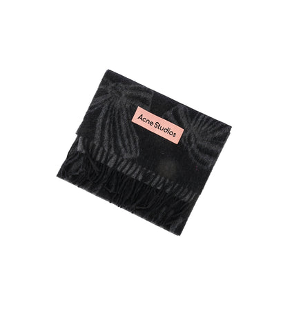 CASHMERE JACQUARD SCARF BLACK/GREY