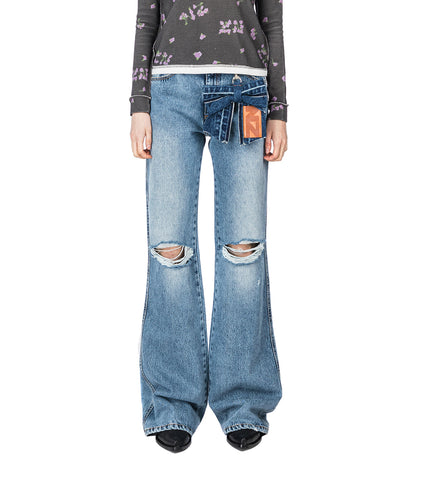 UNISEX DISTRESSED KNEES FLARED JEANS LIGHT WASH