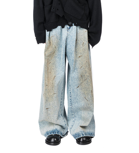 TREATED FOLDED JEANS LIGHT WASH