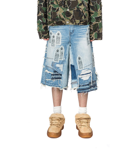 PATCHED ARCH BLOWOUT DENIM SHORT SKY