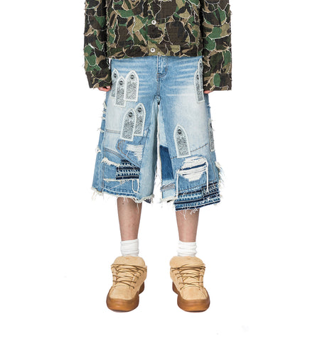 PATCHED ARCH BLOWOUT DENIM SHORT SKY