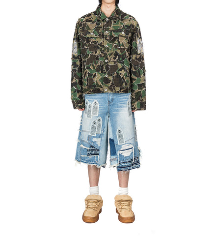 PATCHED ARCH BLOWOUT DENIM SHORT SKY