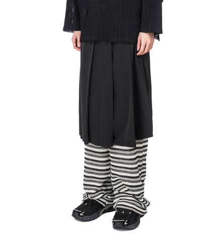 PLEATED SKIRT BLACK