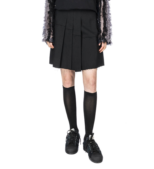 SLASH PLEATED MINI SKIRT BLACK