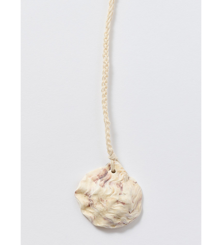 CROCHET CATCH NECKLACE FLY SHELL