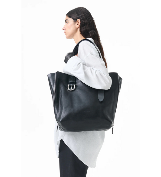 THROTTLE TOTE TIRE BLACK FOREVER COWHIDE