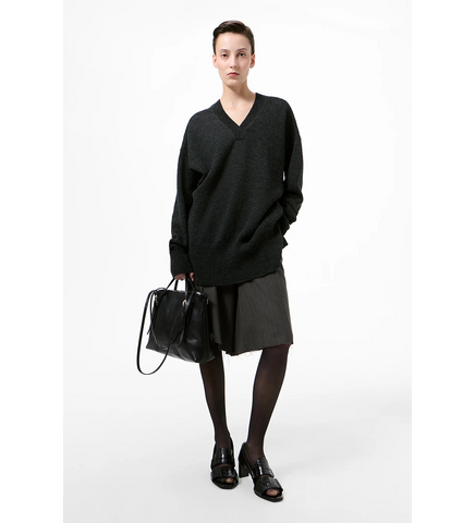 RAISE V-NECK CHARCOAL DRY MERINO WOOL