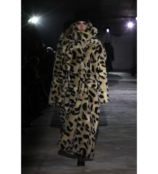 LEOPARD FAUX FUR SCARF BROWN