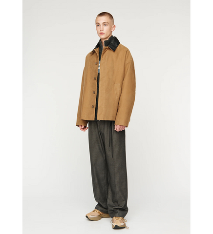 BUTTON UP COACH JACKET CAMEL