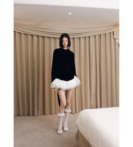 FRILLED COLLAR JACKET BLACK