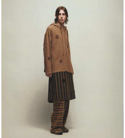 DAISY RAW PATCH POCKET HOODIE SAND