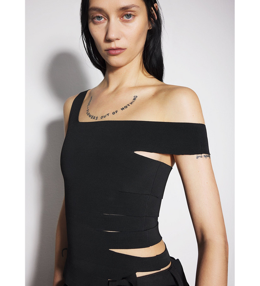 STRAPS TOP BLACK