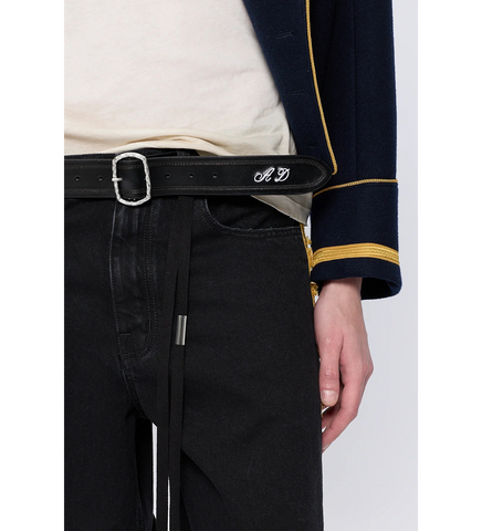 NIAZ 4CM BELT W.HAMMERED BUCKLE AND MONOGRAM EMBROIDERY BLACK