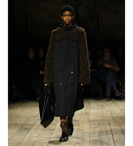 FAUX FUR DETAIL PETAL COLLAR TRENCH COAT W EMB/ BLACK