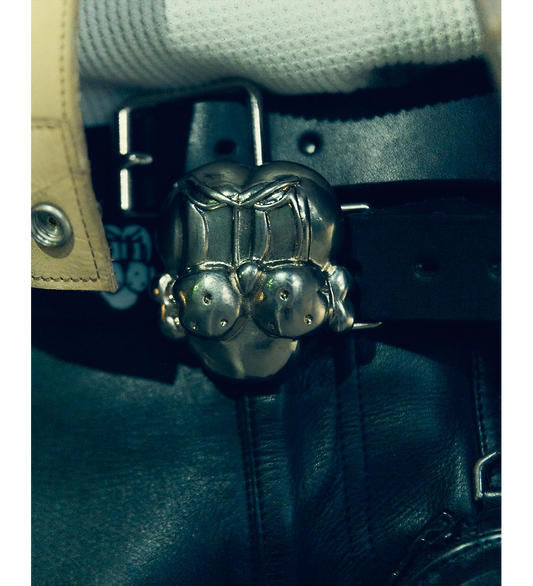 CHITO X BLACKMEANS FINESSE PUP BRASS BUCKLE BLACK