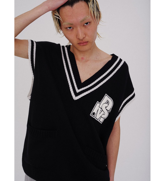 OVERSIZED VEST WITH PATCH BLACK