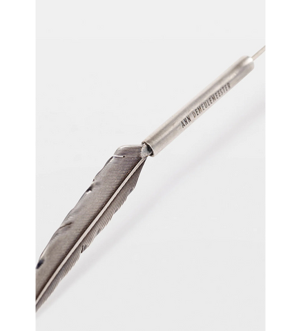 LORNS FEATHER PIN ANTIQUE SILVER
