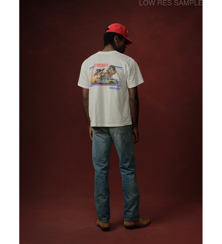 CHERRY LOS ANGELES X WRANGLER HORSE POWER POCKET TEE CREAM