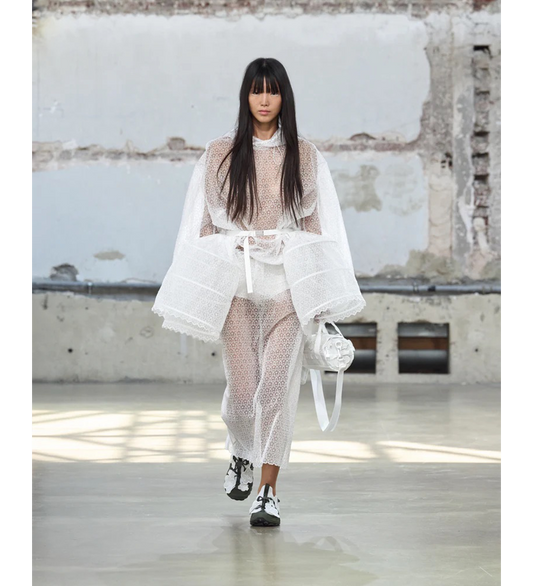 CBSHILA HOODIE WINDFLOWER EMB WHITE