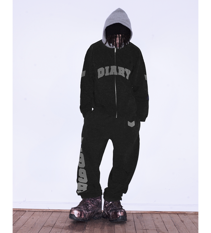GRAPHIC SWEATPANT BLACK