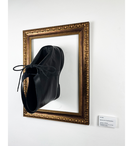 BIG FOOT MINI TOTE BAG BOOTS W/CHARM BLACK