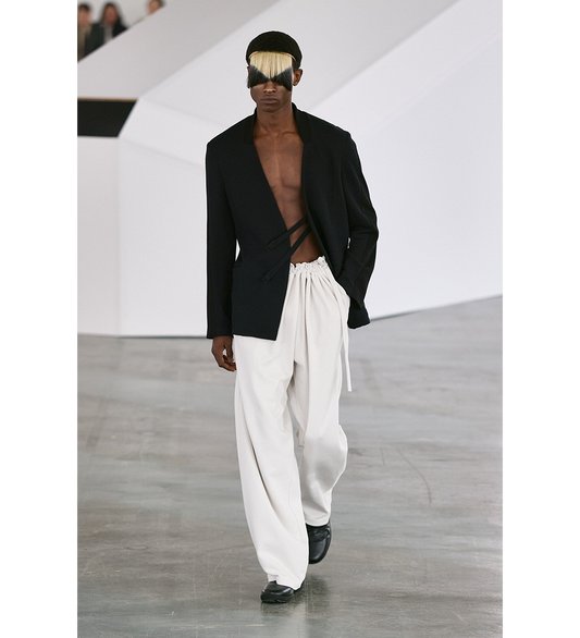 KORU SLIM BLAZER SMOOTH BLACK
