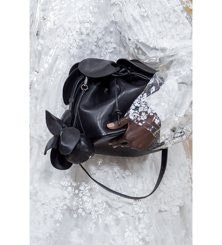 FLOWER PETAL BUCKET BAG