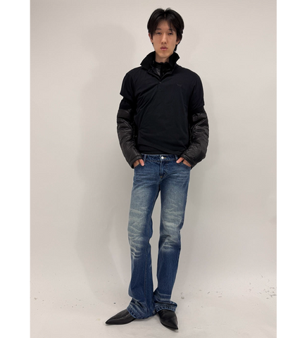 LOW RISE FLARED LEG JEANS DARK WASH