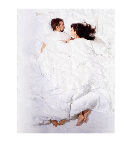 GIANT SHEET COUPLE